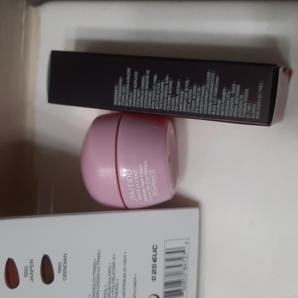 Shiseido Bundle - Picture 4 of 7